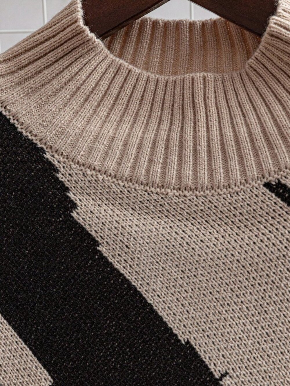Khaki Casual Women's Bat Wing Collar Asymmetric Hem Knit Top - Picture 6 of 8